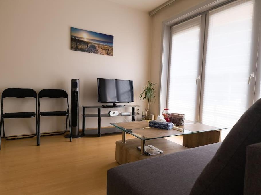 Cozy Studio With Pool Close To The Sea Ostend Luaran gambar