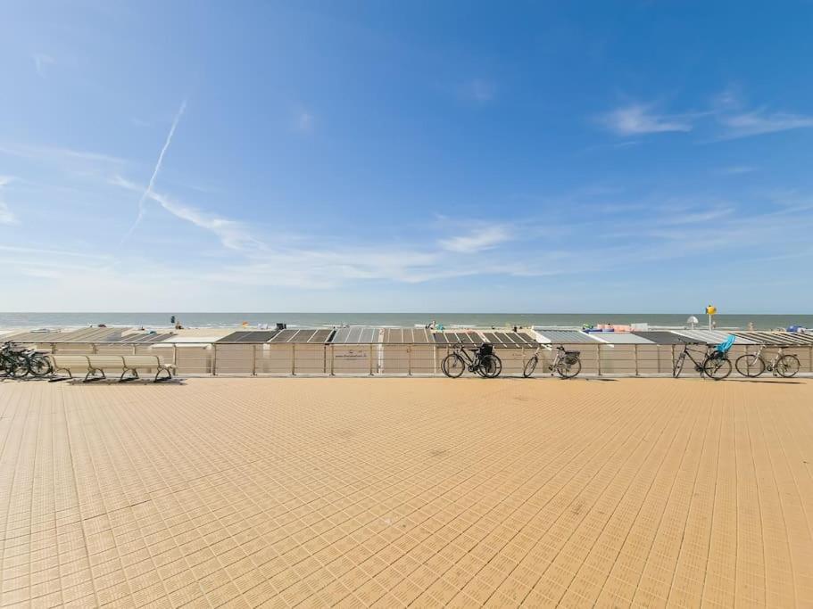 Cozy Studio With Pool Close To The Sea Ostend Luaran gambar